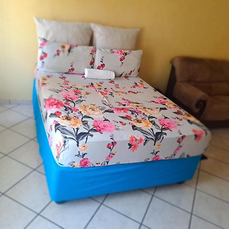Moonlight Guesthouse Pretoria-Noord Zewnętrze zdjęcie