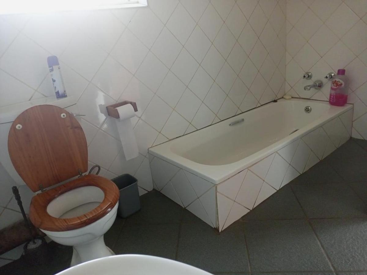 Moonlight Guesthouse Pretoria-Noord Zewnętrze zdjęcie