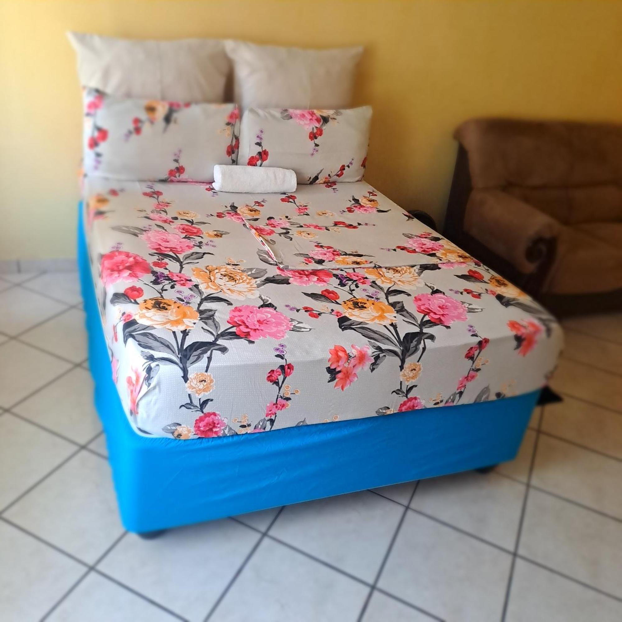 Moonlight Guesthouse Pretoria-Noord Zewnętrze zdjęcie